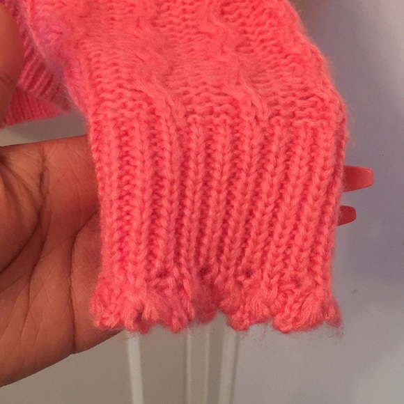 Knitted hot pink crew neck sweater - Picture 2 of 2
